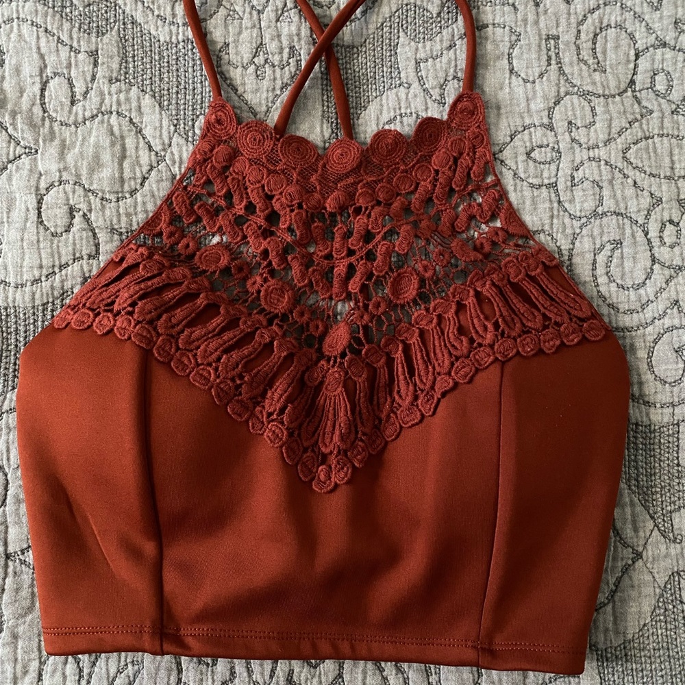 F21 Crop Halter Tank